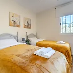 Seaside Bliss 2Br Apartment With Tranquil Terrace Pool And Parking